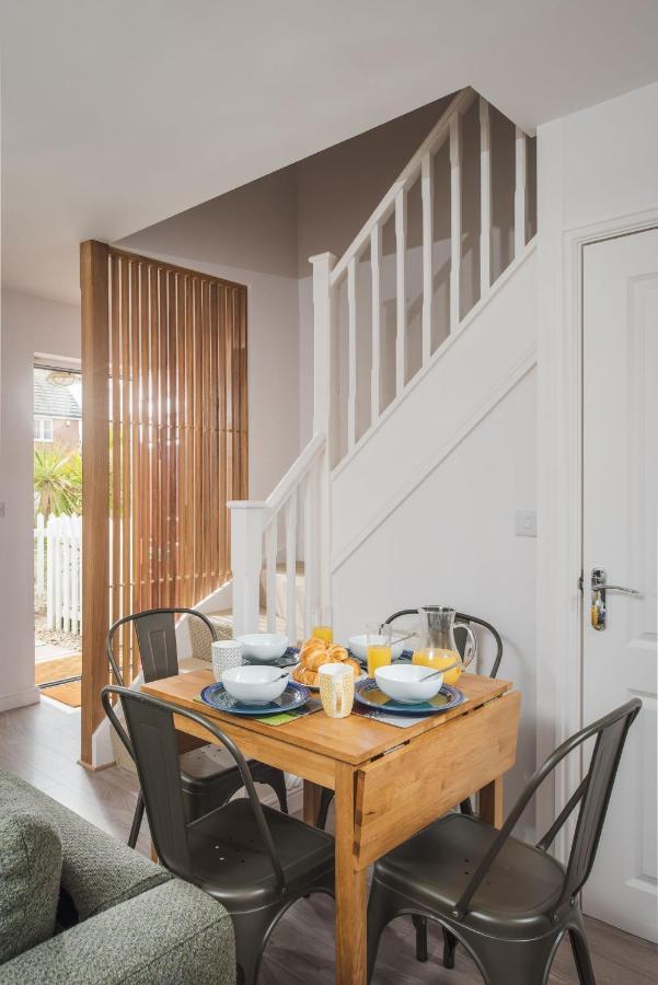 Tradewinds Villa Camber Eksteriør bilde