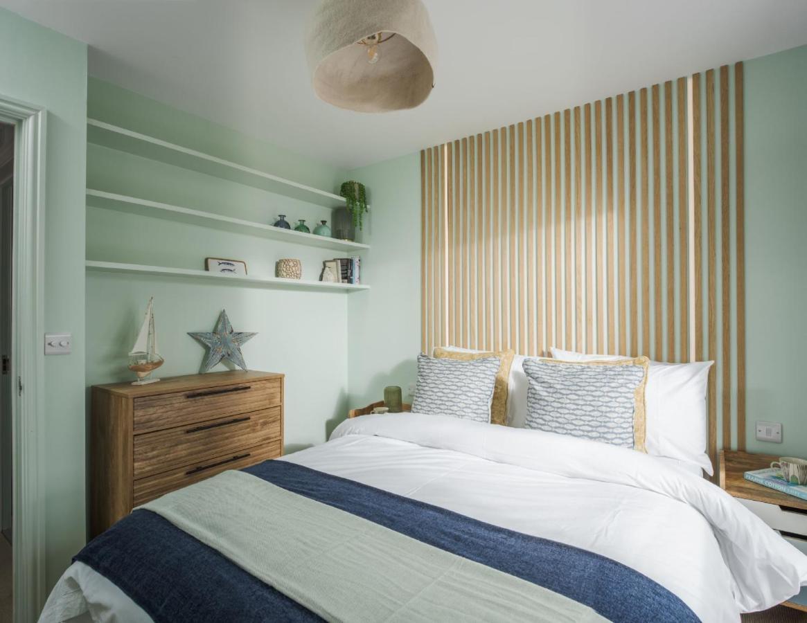 Tradewinds Villa Camber Eksteriør bilde