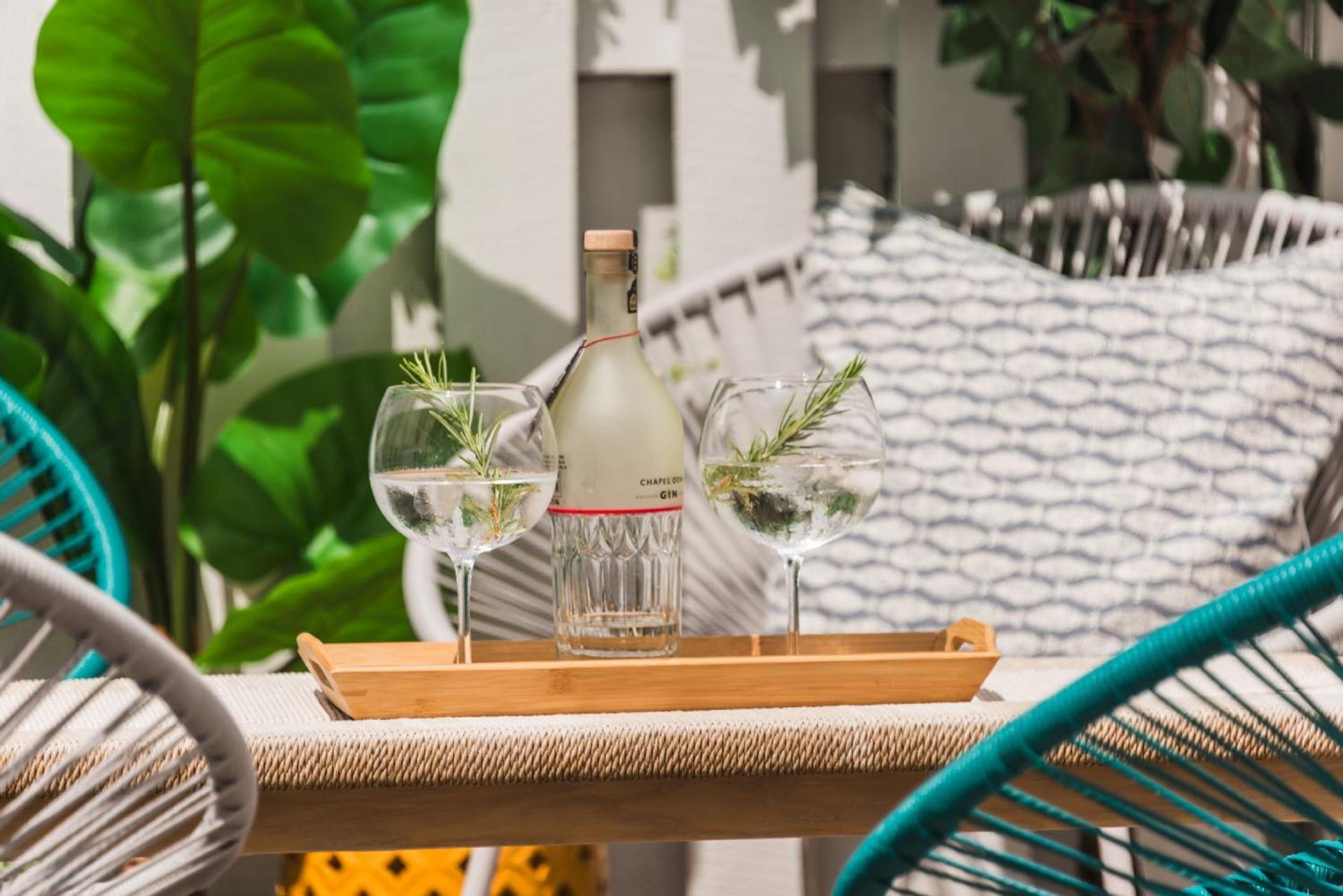 Tradewinds Villa Camber Eksteriør bilde